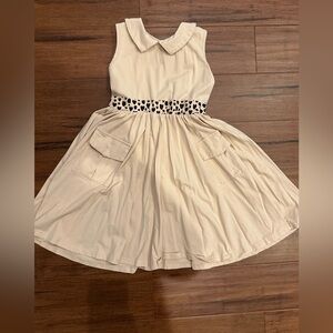 Taylor Joelle Safari Dress with Heart Patterned Waist Size 7